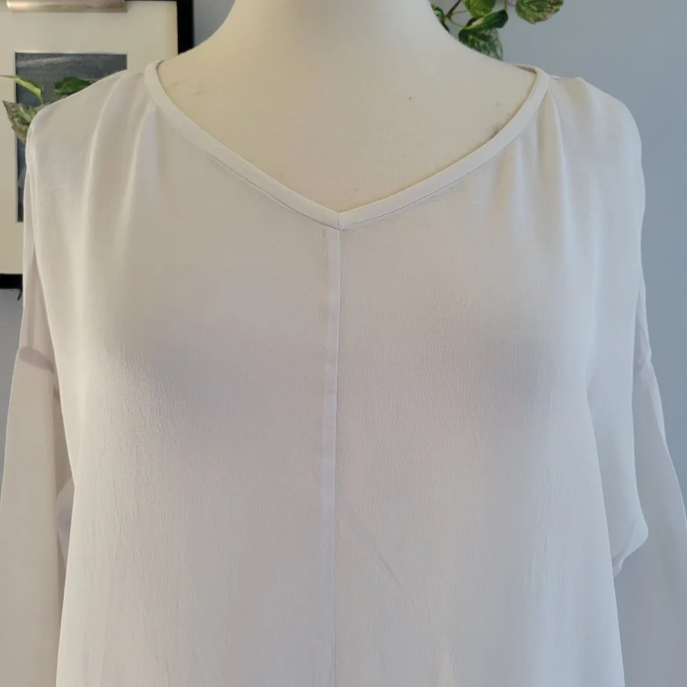 Everlane The Clean Silk V Neck ¾ Sleeve Blouse 6 - Picture 4 of 11